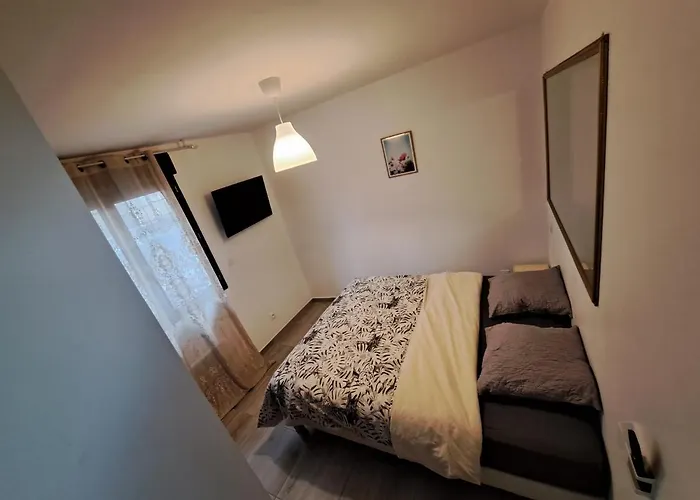 Charmante Maison Avec Piscine