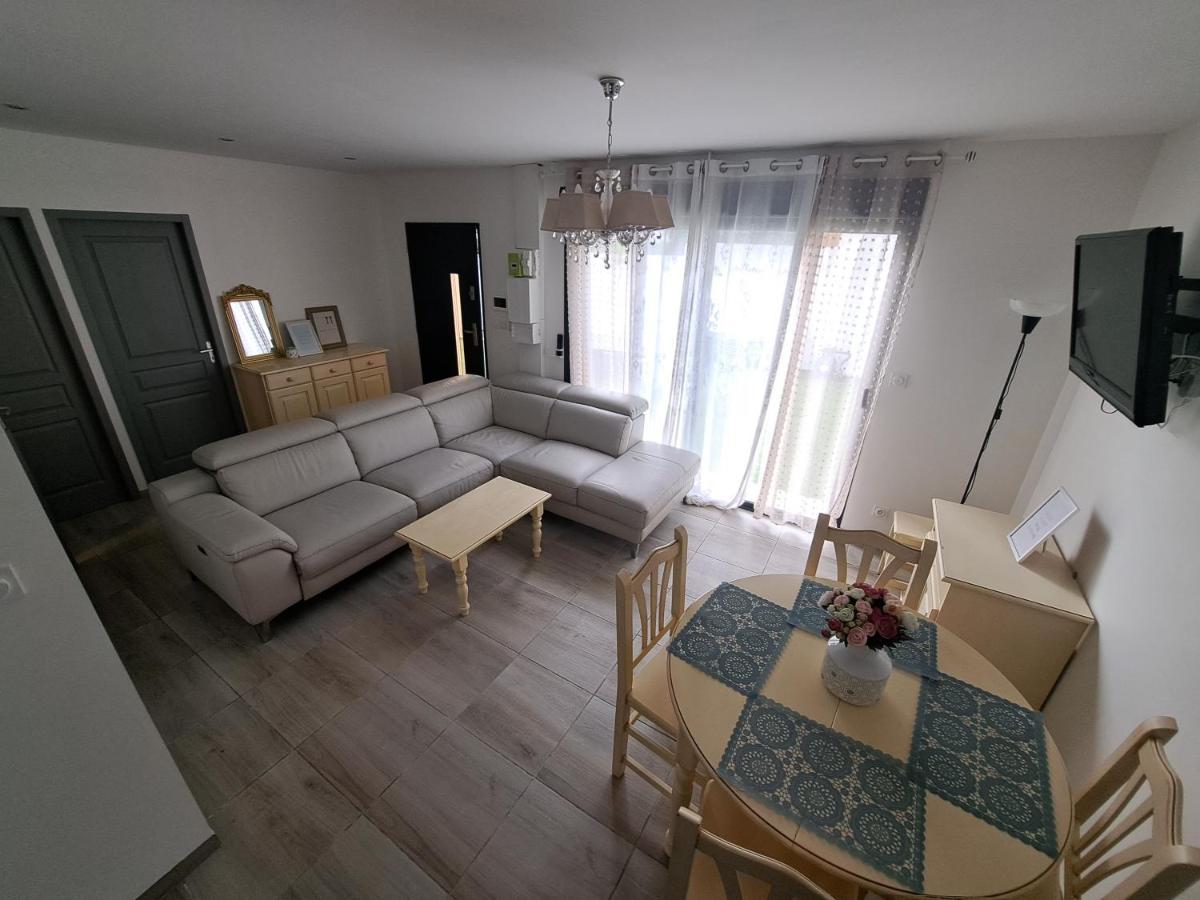 Charmante Maison Avec Piscine Bessan