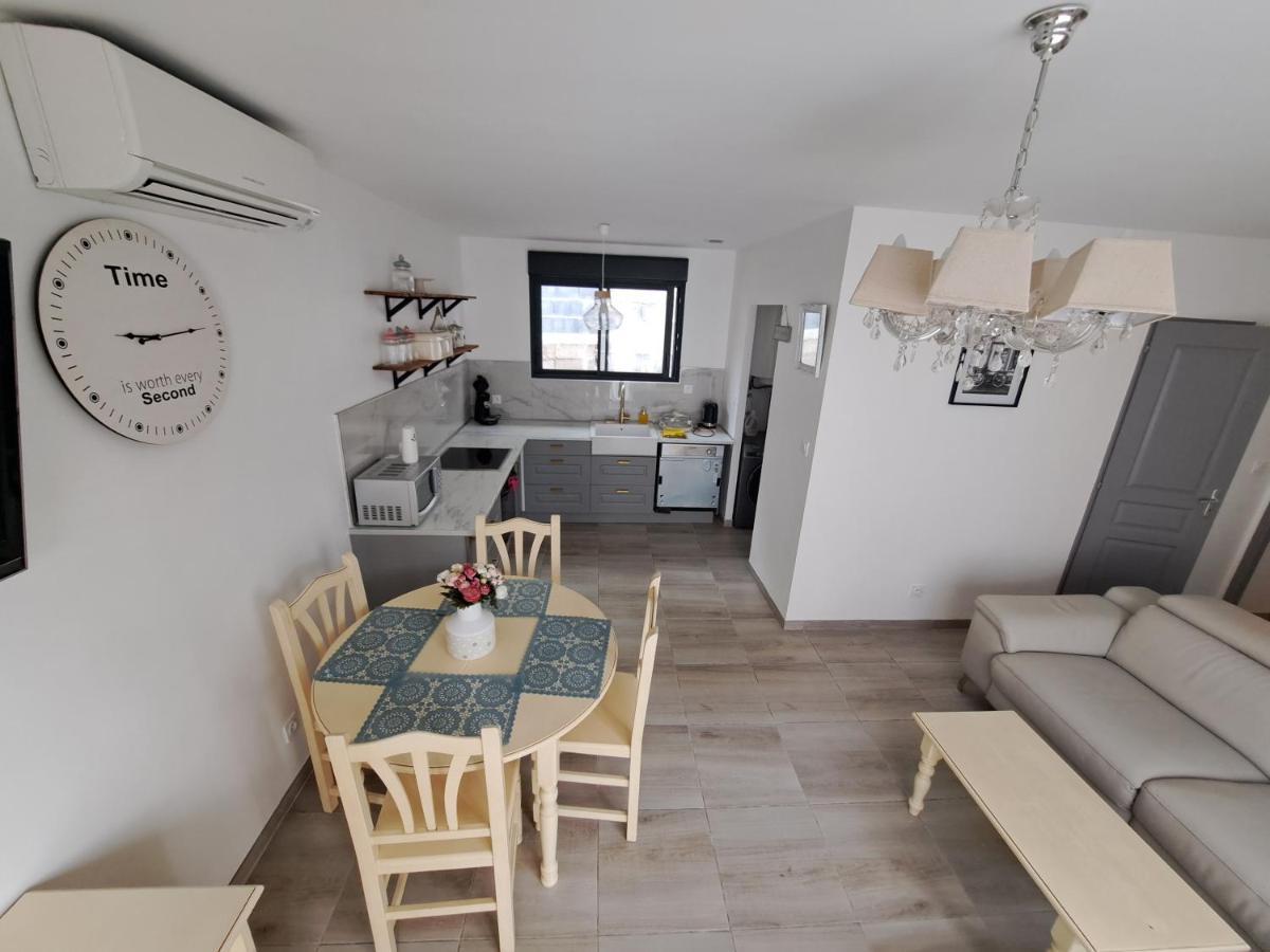 Charmante Maison Avec Piscine Villa *