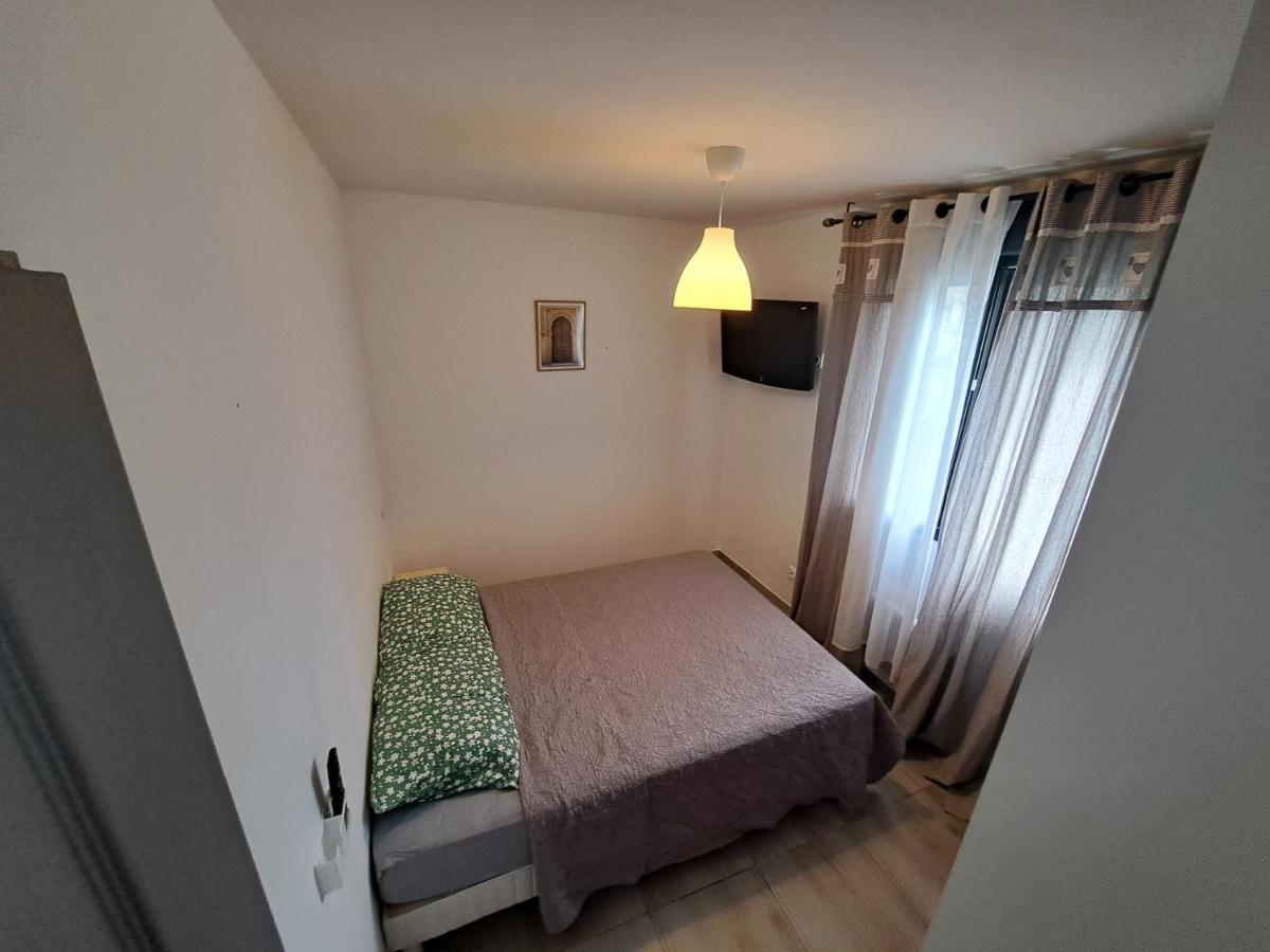 Charmante Maison Avec Piscine Villa Bessan