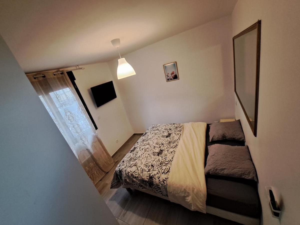 Charmante Maison Avec Piscine Villa
